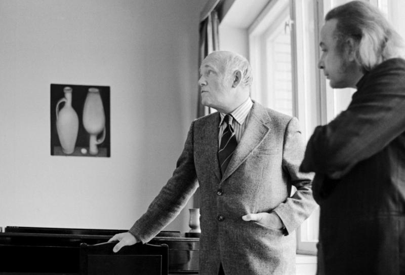 Sviatoslav Richter, and D. Krasnopevtsev exhibition D.Kr. in S. Richter, 1975