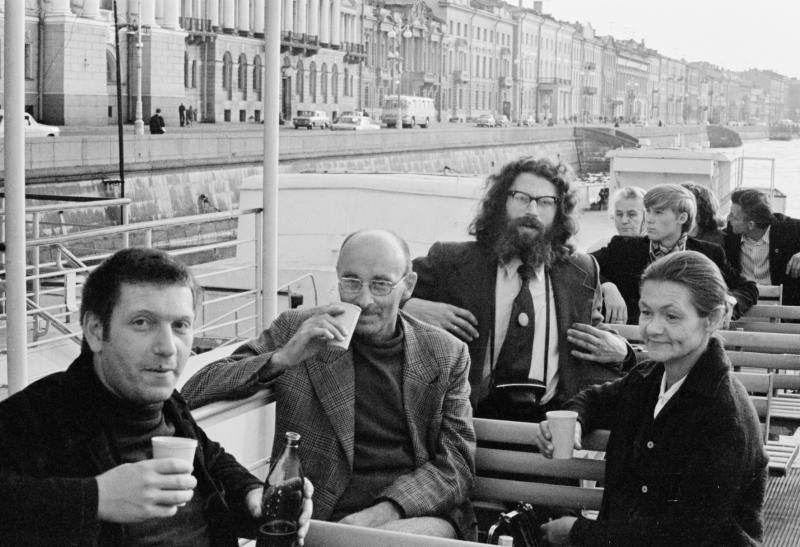 И.Киблицкий, О.Рабин, Е.Рухин, В.Кропивницкая, Ленинград, прогулка по Неве (Поездка на выставку в ДК "Невском"), 1975