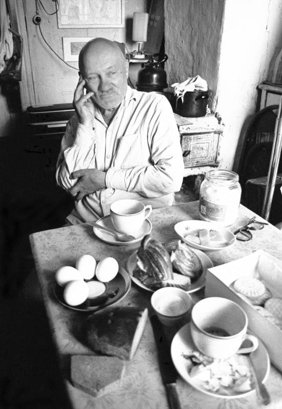 Evg.Kropivnitsky, breakfast, 1968